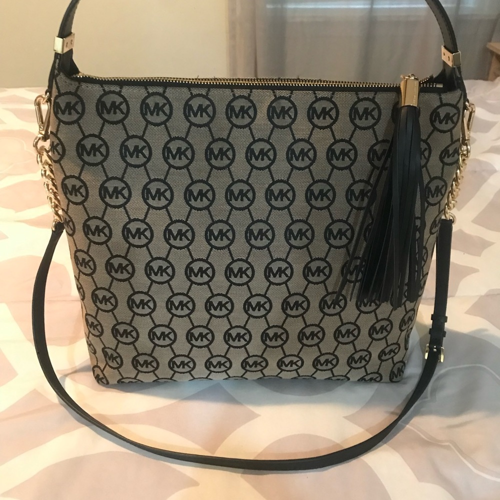 Michael Kors Bedford Signature Jacquard Handbag